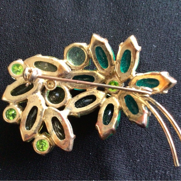 Vintage Costume Jewelry Brooch - Picture 3 of 4